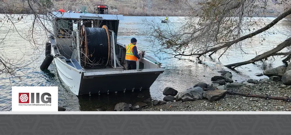 Laying fiber cable in the columbia river
